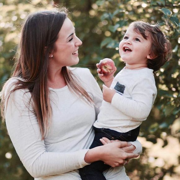 Meet your Posher, Mariah - Picture 1 of 1